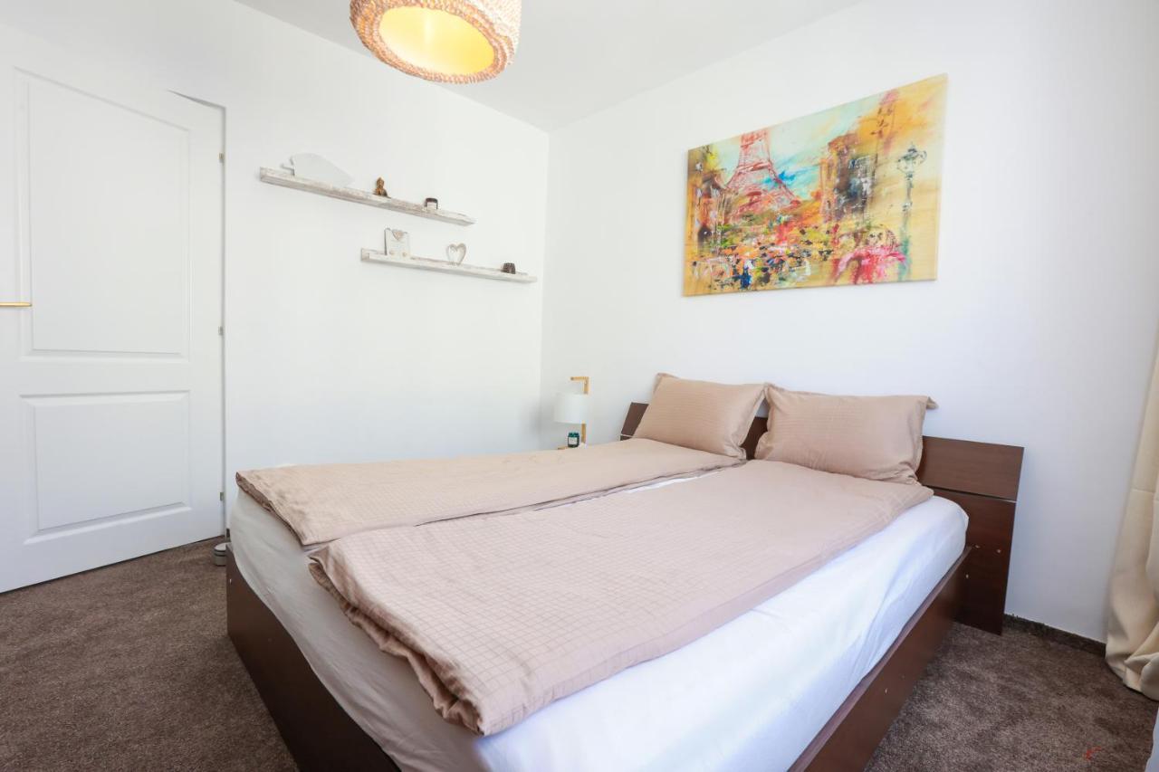 La Bloc - At The Block Apartment Букурещ Екстериор снимка